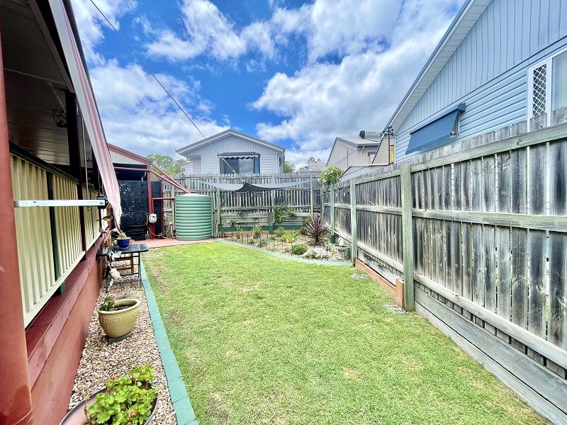 Enjoy retirement living in this Stunning home. - GREENBANK GARDENS