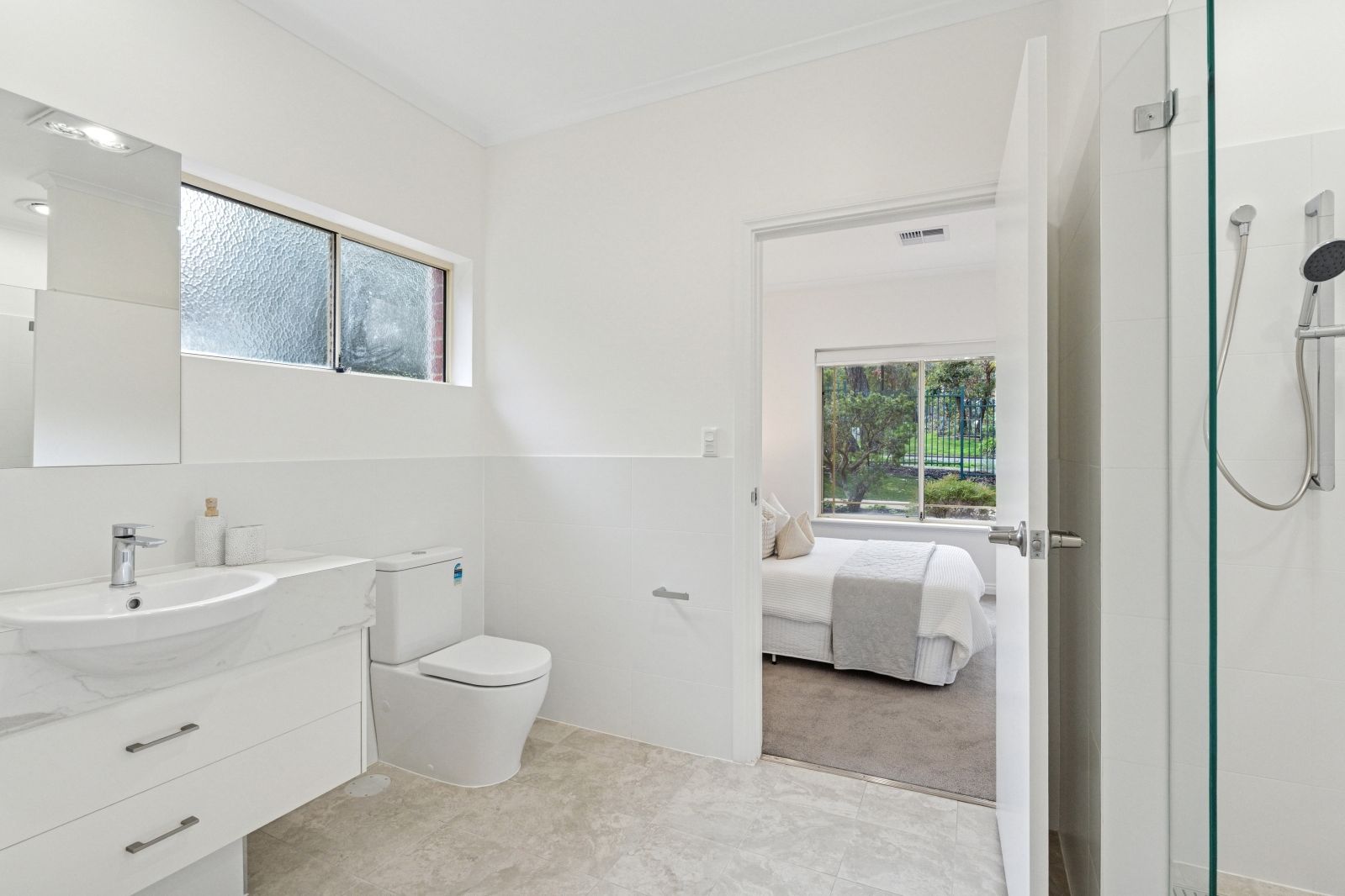 Fully renovated 2-bedroom Villa with stunning leafy views out to the sea