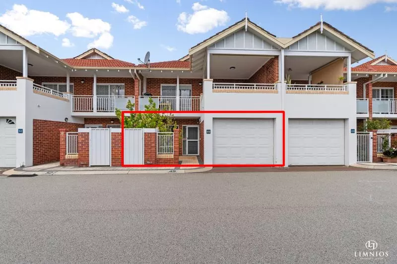 SOLD North facing, courtyard villa in the heart of Mercy Village.