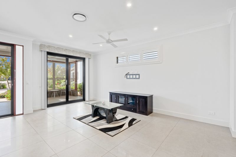 Everyday Elegance - Modern Two-bedroom Home