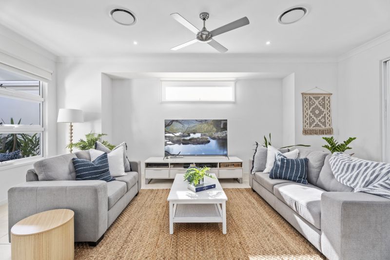 Bright, Spacious Home with Alfresco Living