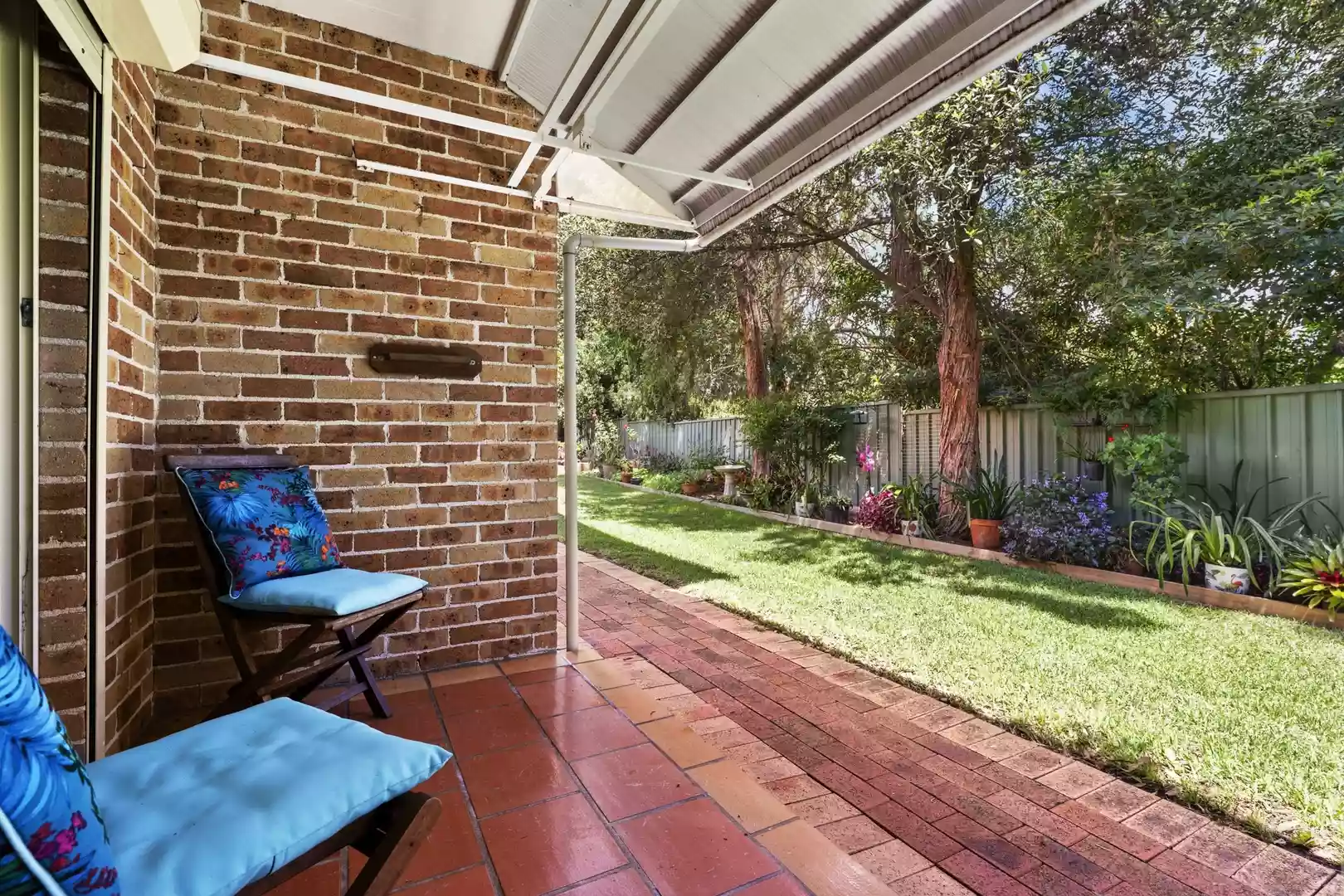 Ground floor Unit With Garage in Excellent Position