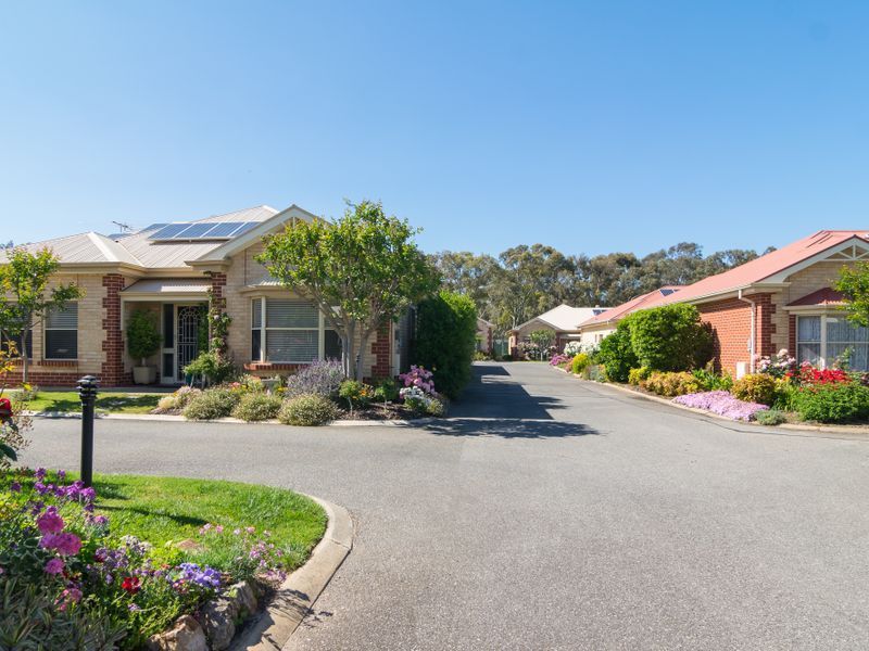 Spacious Independent Living Unit, perfect for the retiree requiring a little extra space!