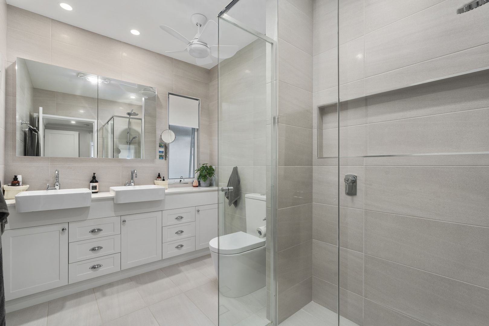 Eastport by Palm Lake Resort