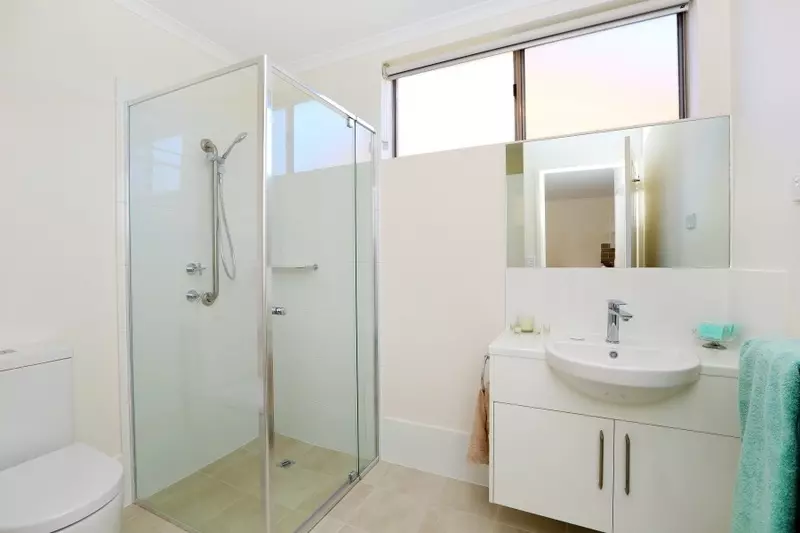 Spacious two bedroom unit in an ideal location 