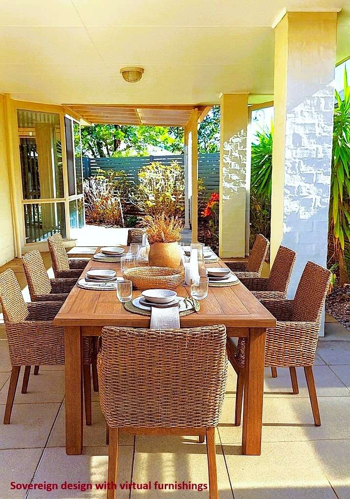 Spacious Light-filled 3 Bedroom Home with Double Garage - Home 24 Sovereign