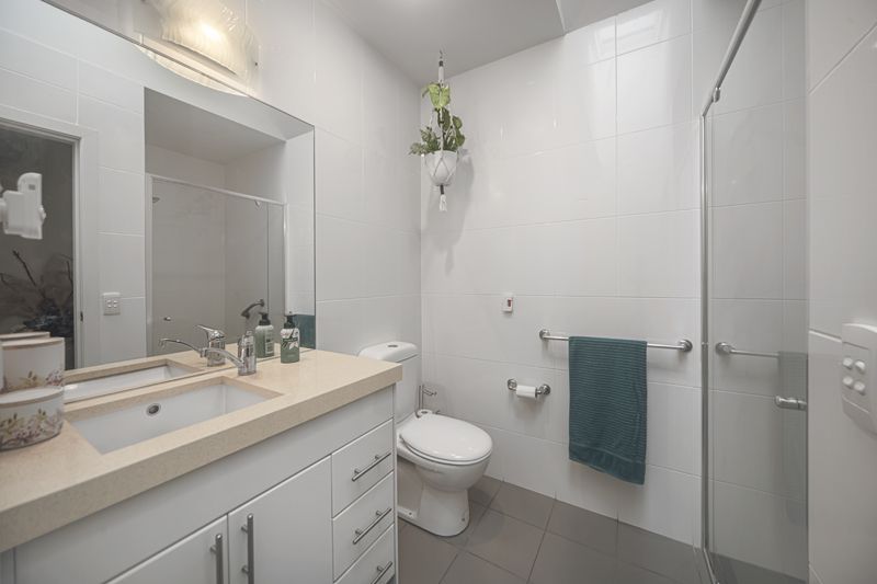 Perfect Entertainer with Bush Outlook and Private Garden