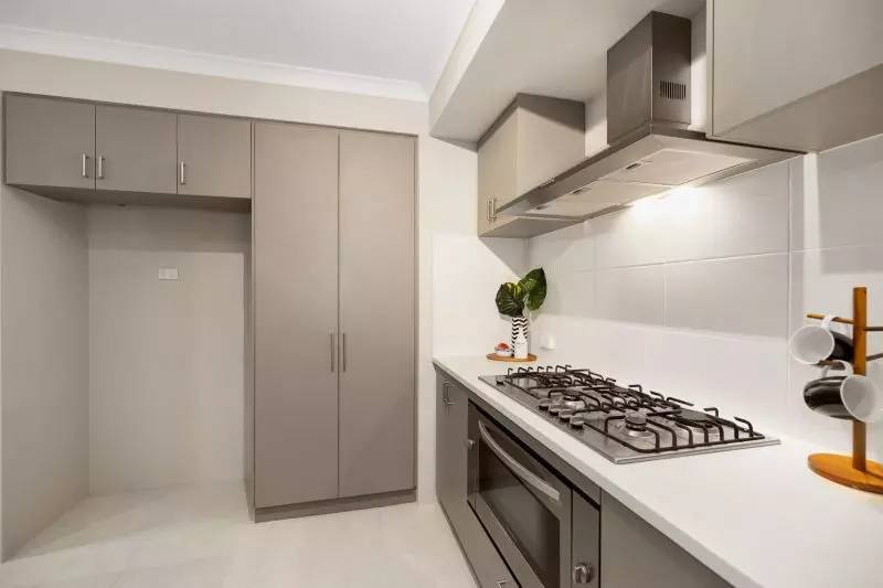 Spacious Riverside Family Retreat!