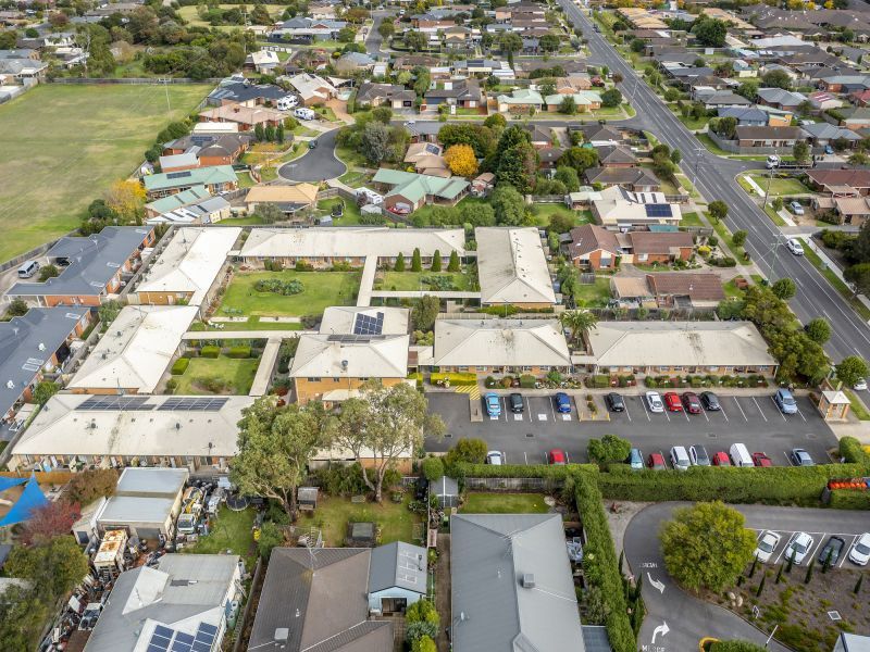 Single Self-Catered Unit – Rent in Seniors Community