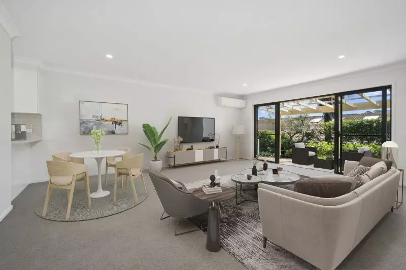 Bright Villa with Private Courtyard