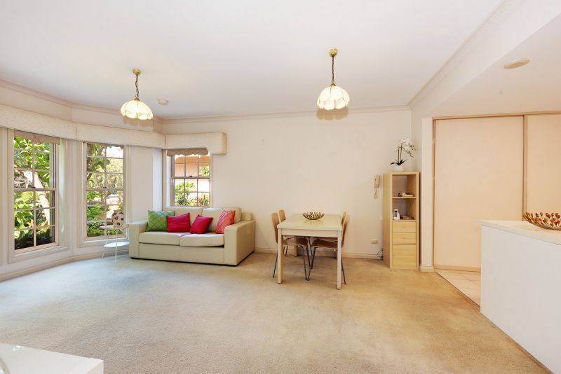 Totally Unique 1 bedroom Garden apartment