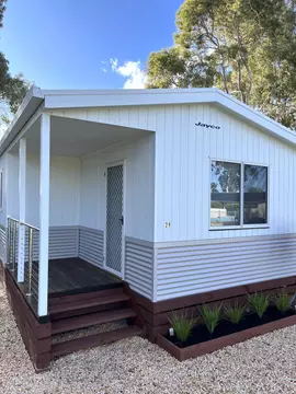 Paynesville Holiday Park - New One-Bedroom Home