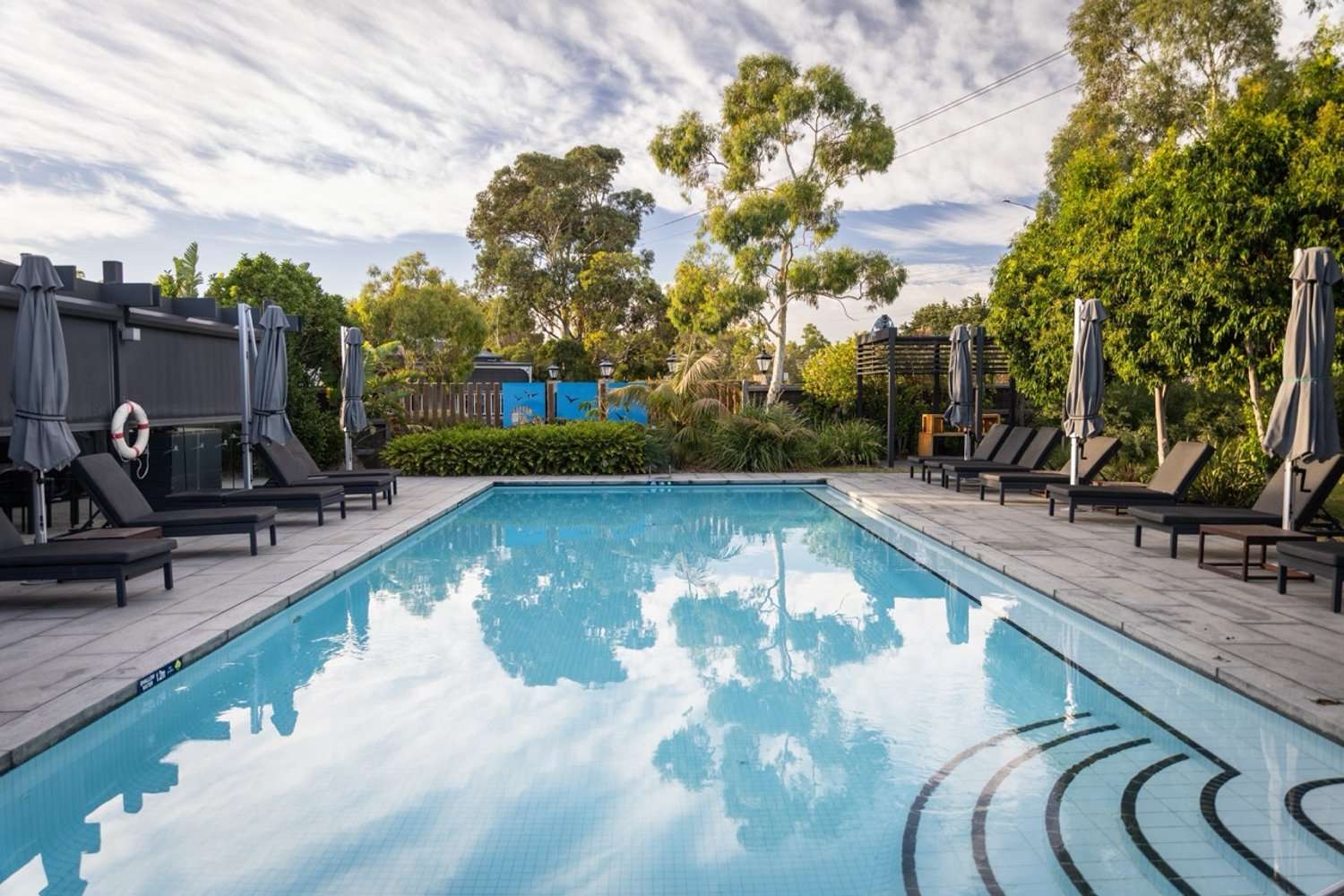 Lifestyle Chelsea Heights - Stylish living, seamless indoor-outdoor entertaining