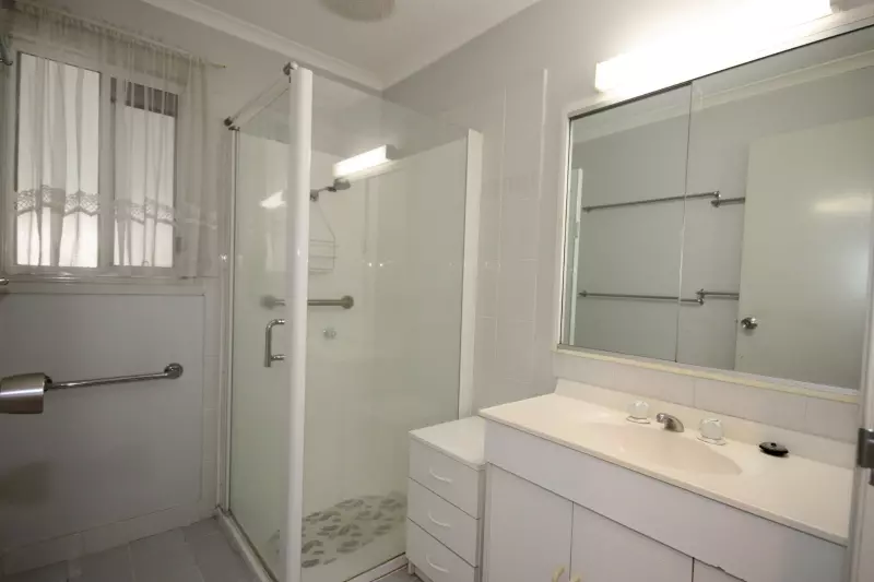 Tweed Broadwater Village, an Over 50’s Pet Friendly Lifestyle Village. 