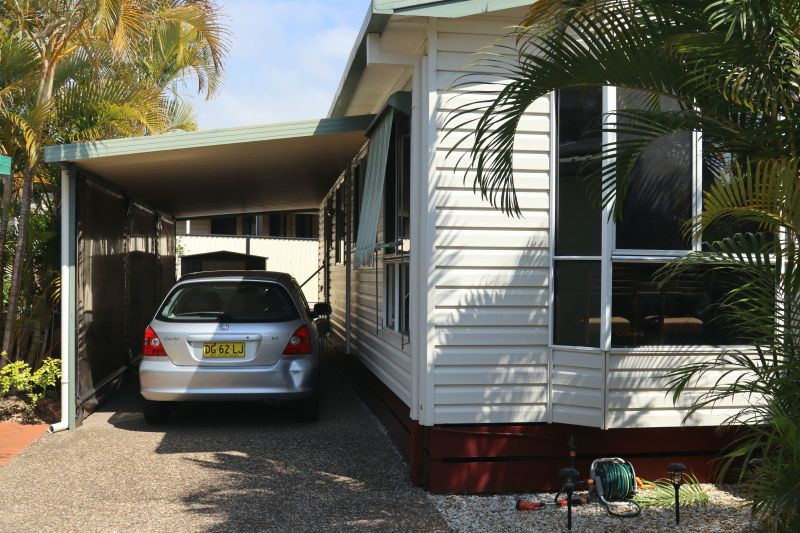 The Palms Village - Over 50’s pet friendly Lifestyle Village