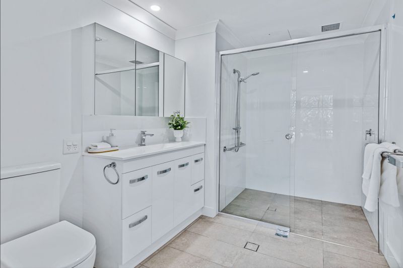 1-bedroom relaxed living surrounded by greenery