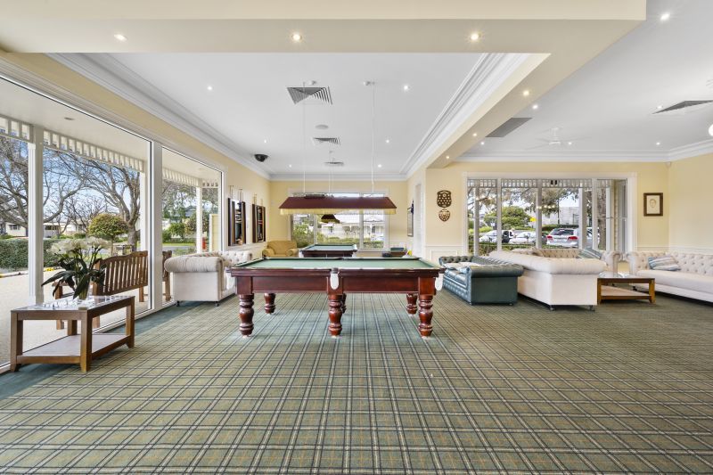 Two Bedroom Home Close To Clubhouse and Pool