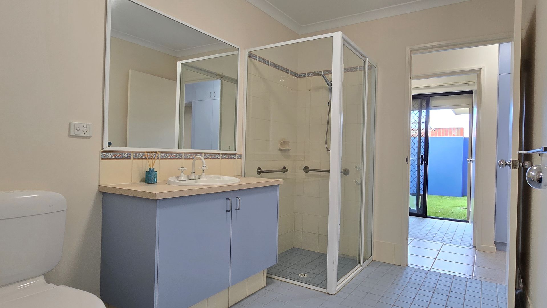 Under Offer! Charming 2 Bedroom Villa in Warnbro