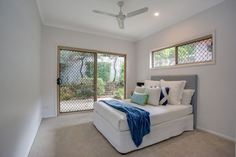 Spacious open-plan two-bedroom villa - under renovation