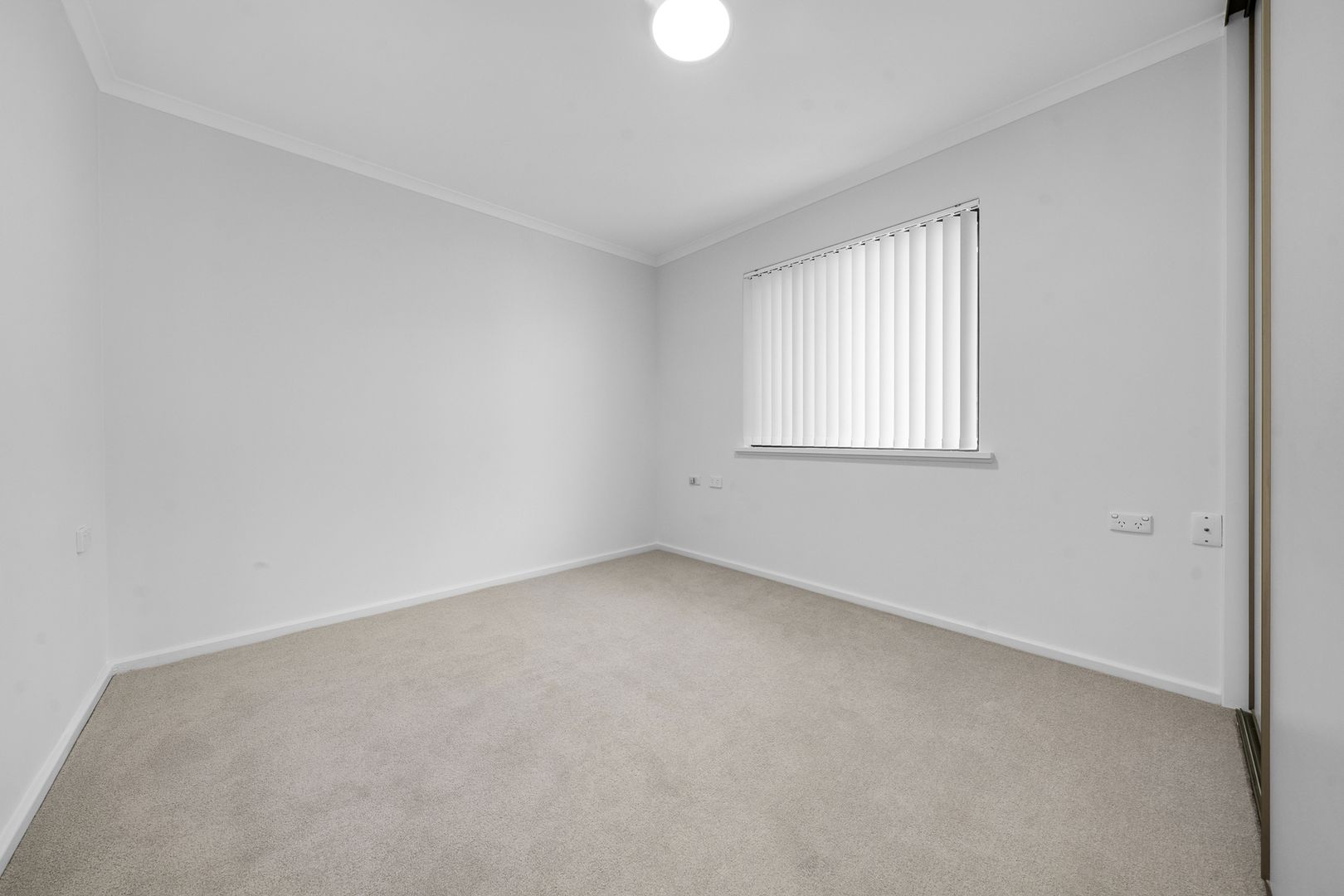 UNDER OFFER Light Filled, Well Presented Unit