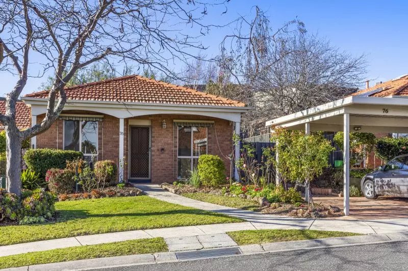 Newly refurbished 2-bedroom plus study villa