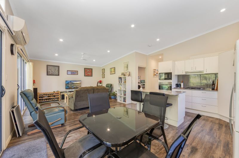 Bushland Retreat with Views to Nature