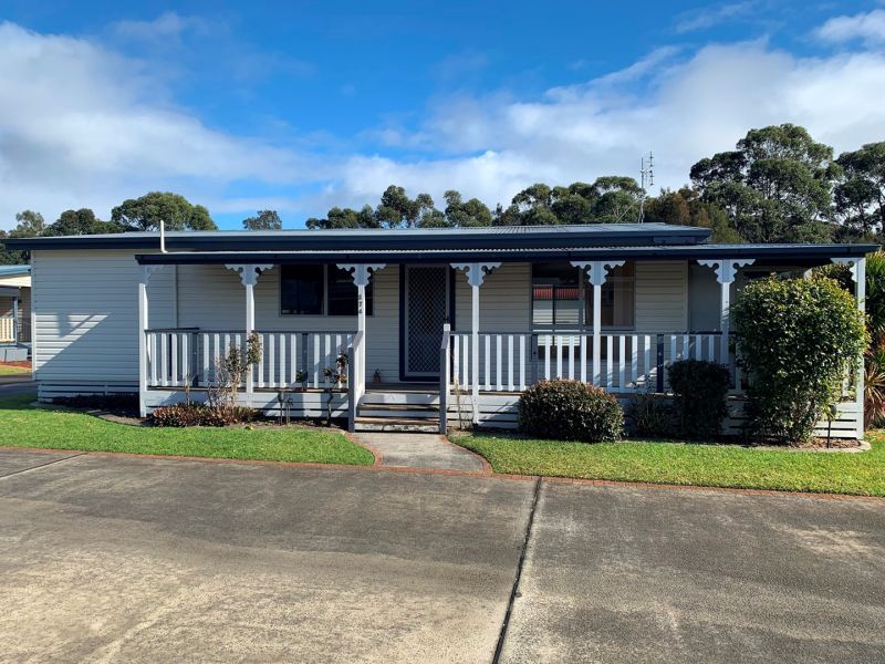 Welcoming Over 55's Community Coastal Living