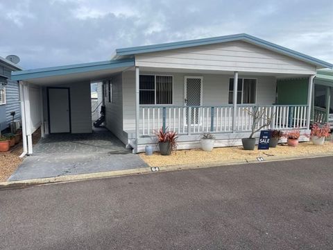 NEAT 2-BEDROOM