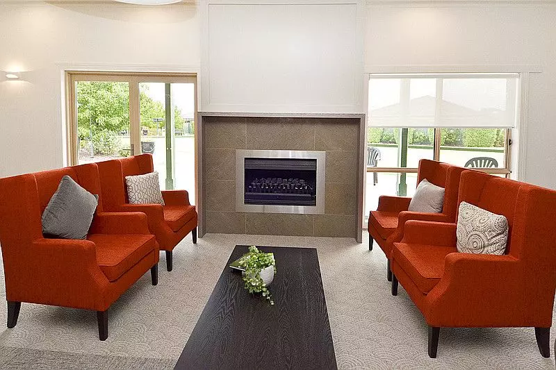 Fully Renovated 2 bed + study w/ attached garage