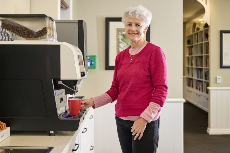 Discover the perfect blend of style and convenience in the Gabba