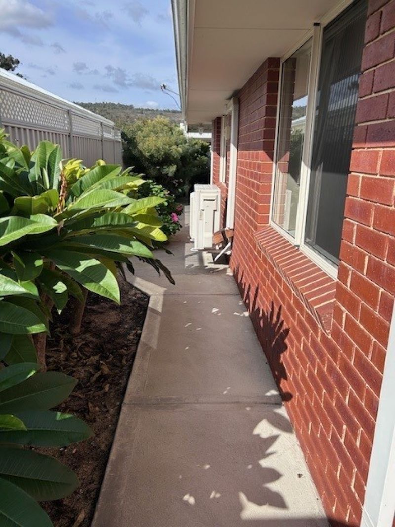 UNDER OFFER - Very Homely and Inviting Villa