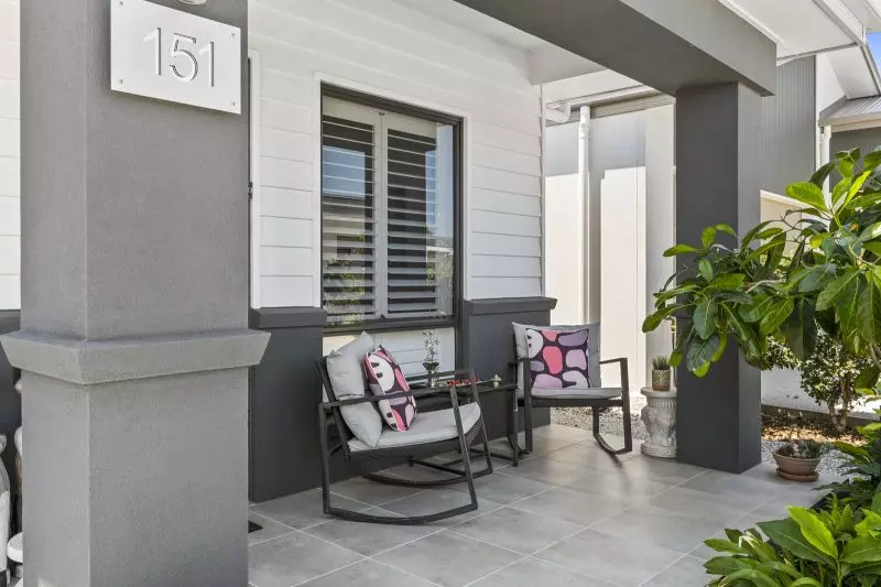 Site 151 - Established Kalbar