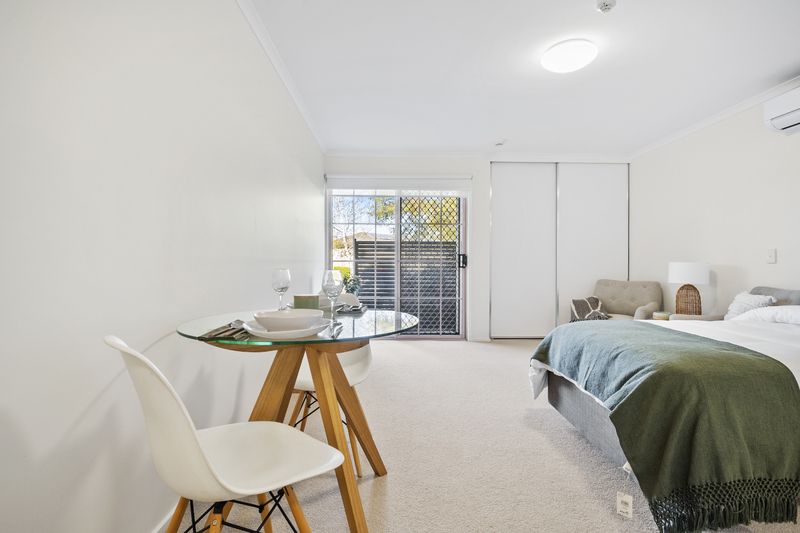 Upgraded Serviced Apartment with Wonderful Views