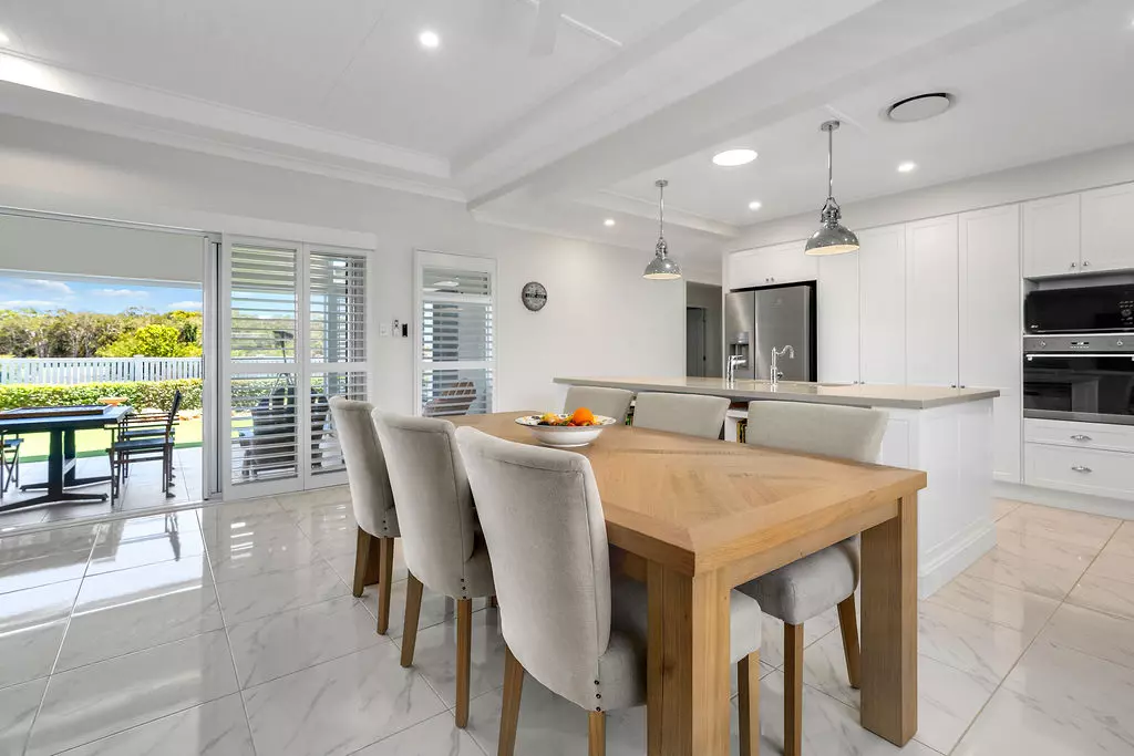 Palm Lake Resort Beachmere Bay