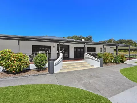 Newport Over 55s living Port Macquarie