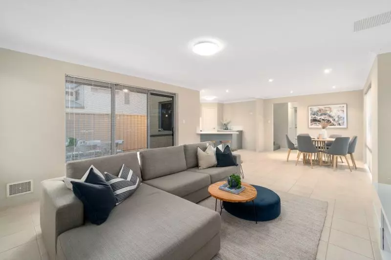 Beachside and Coastal Retreat Living!