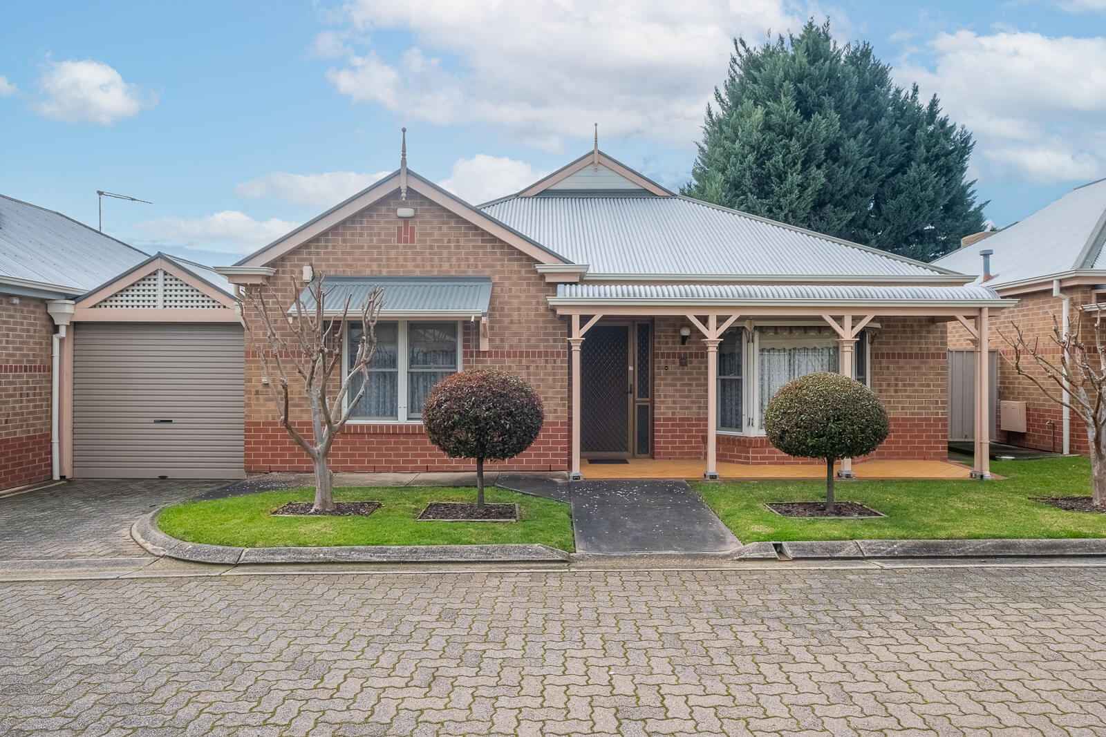 Resthaven Kingswood Retirement Living has eight cottage-units located opposite Mitcham Square Shopping Centre