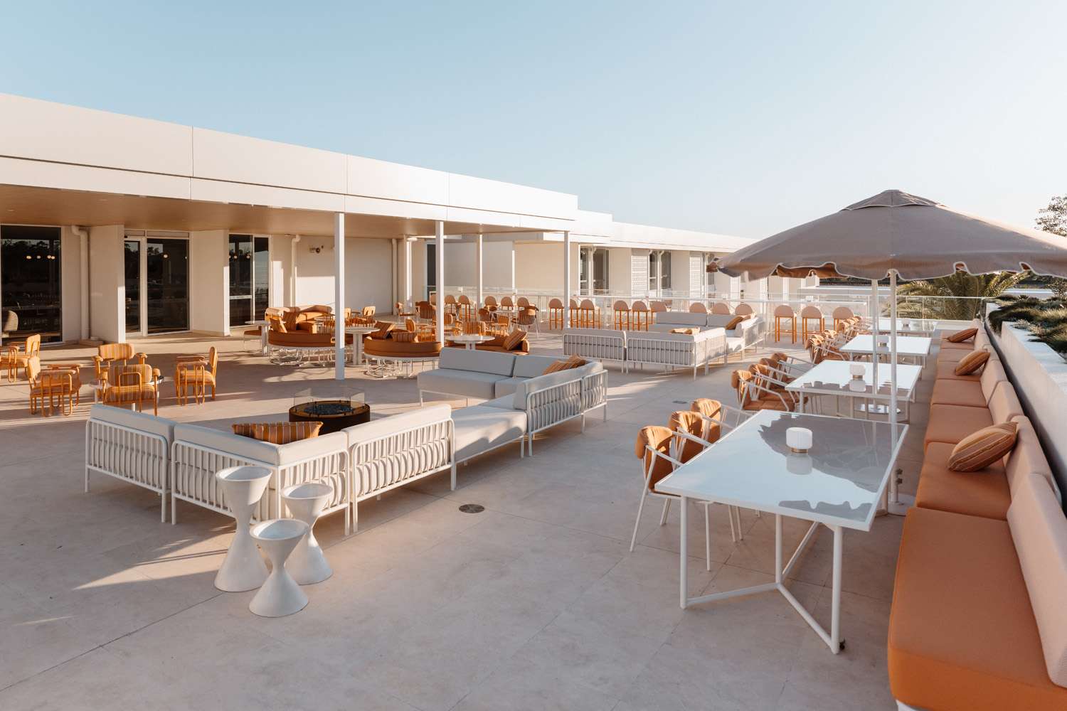 Palm Lake Resort Pelican Waters