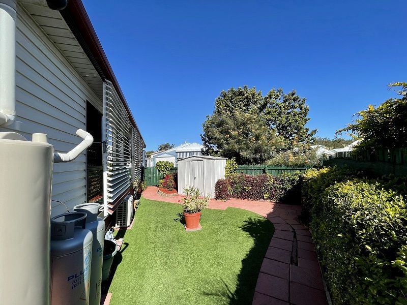 Introducing an Exquisite 3 Bedroom Home - GREENBANK GARDENS