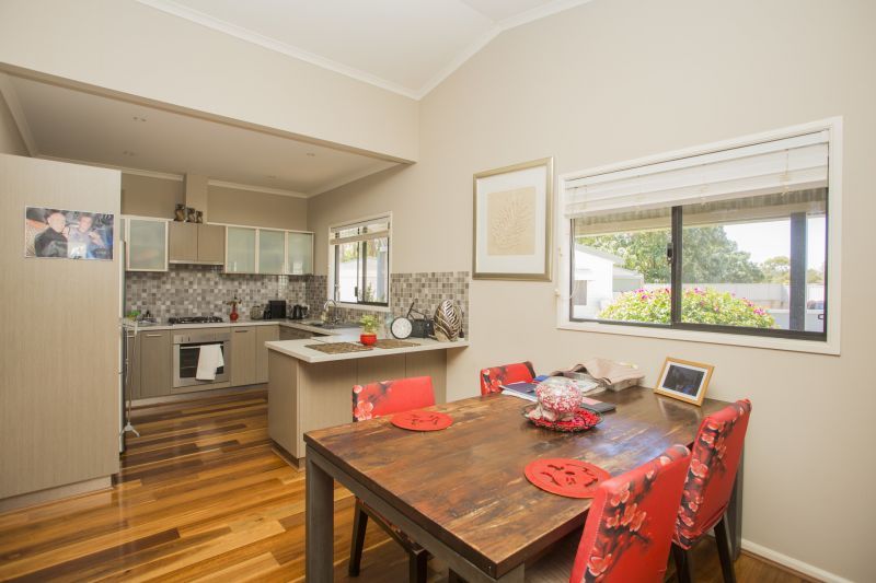 Beautiful & spacious 3 bedroom, 2 bathroom home with double carport