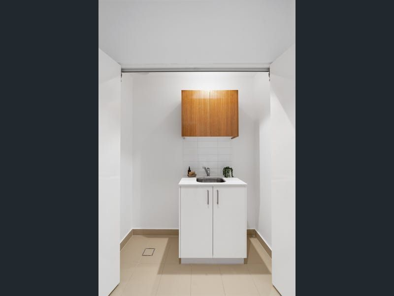 Charming Retirement Living in the heart of Glen Waverley