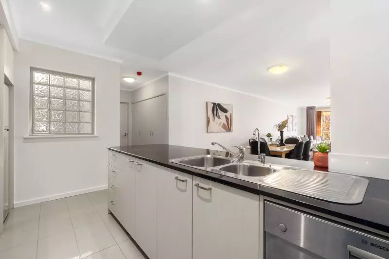 Contemporary Luxury Lifestyle!