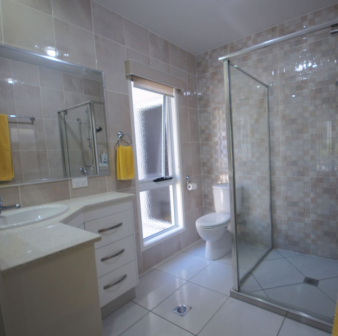 Stunning Lilly Pilly Home