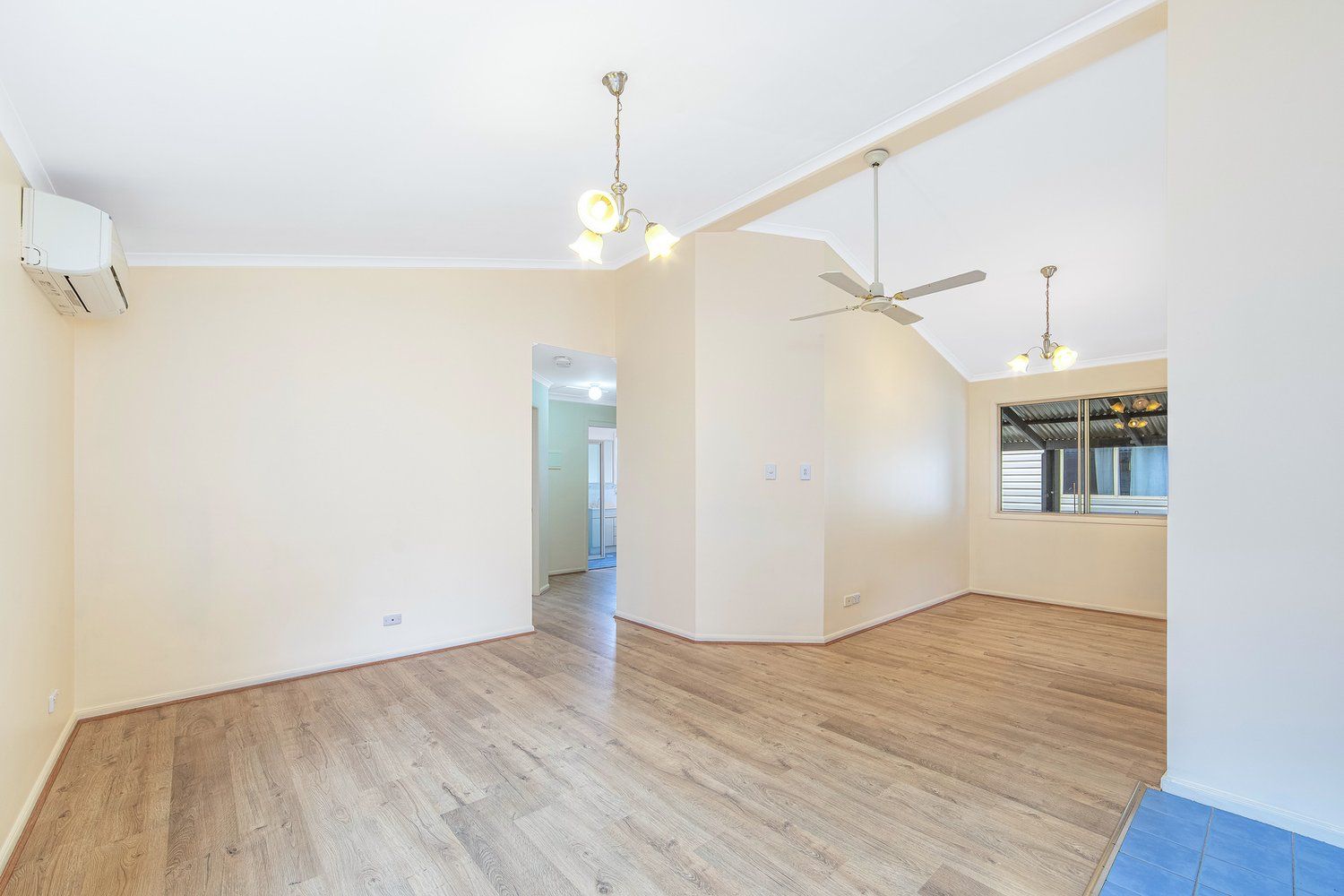Spacious Corner Block Living - Simply Move In & Relax!