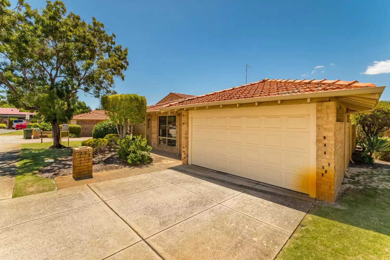 Rare opportunity for a 2 bedroom plus study or 3rd bedroom home