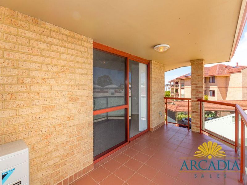 ARCADIA WATERS BICTION - This One Has The WOW Factor...