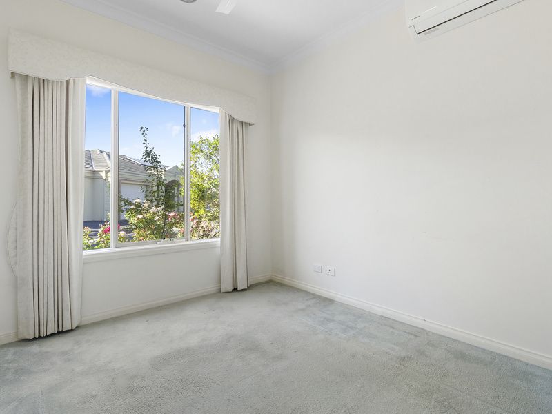 Lakefront Living and Golf Course Views