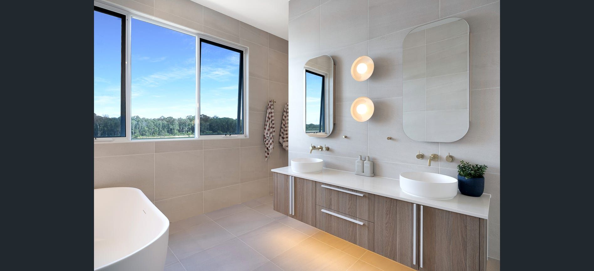 Resale - House 17 - Wake to Expansive Water Views in One of Palm Lake’s Most Luxurious Residences