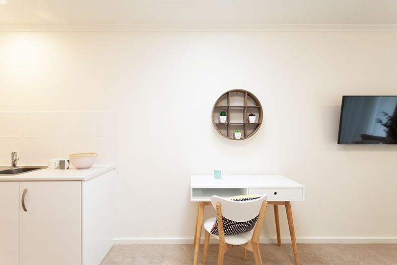 Multiple financial purchase options on this refurbished serviced apartment