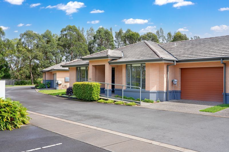 Spacious Two-Bedroom Villa in  Welcoming Retirement Community